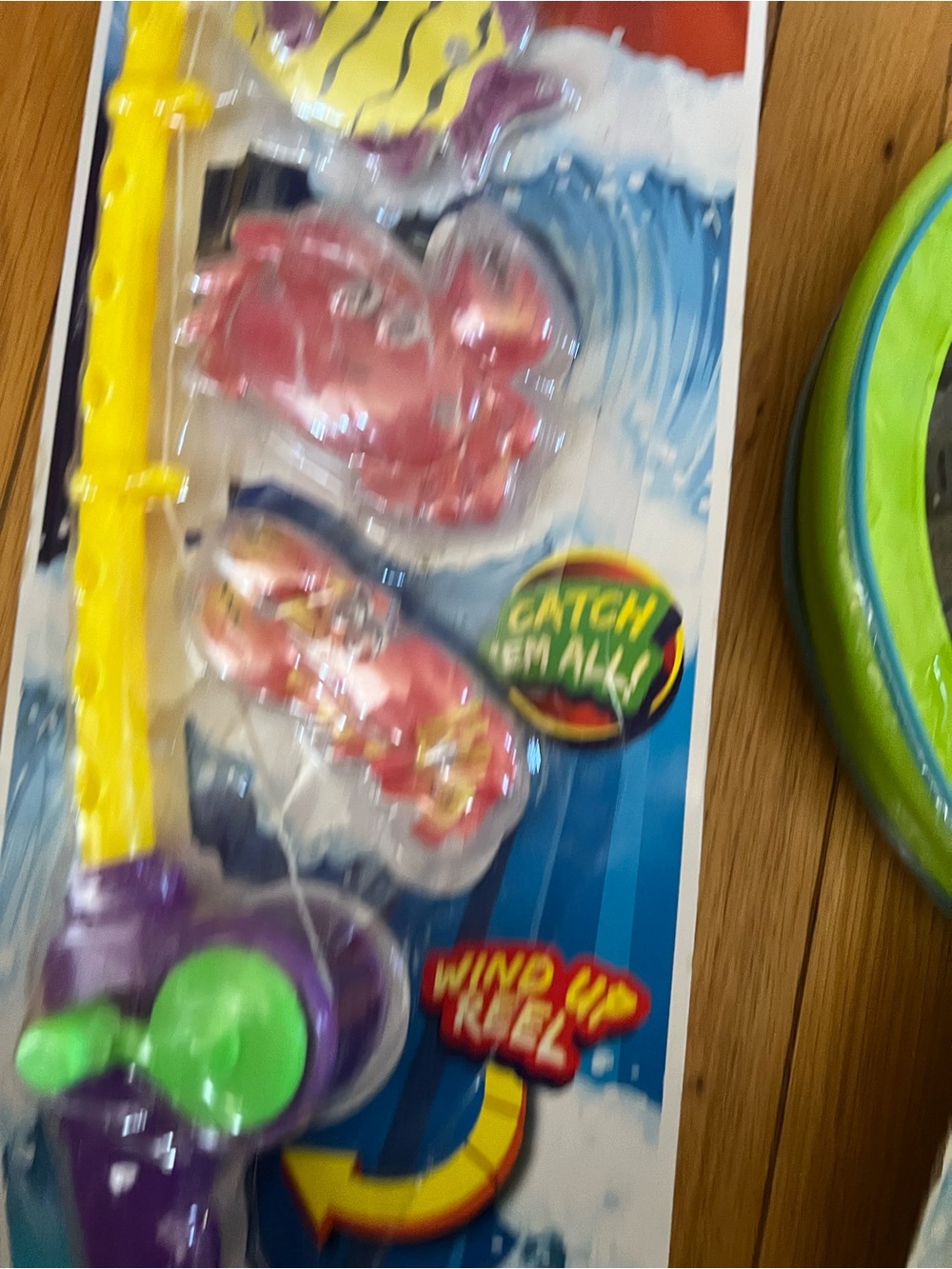 Fishing Game Deluxe Kids Toy - Yellow/Purple Rod with Multicolor Fish - Picture 4 of 5